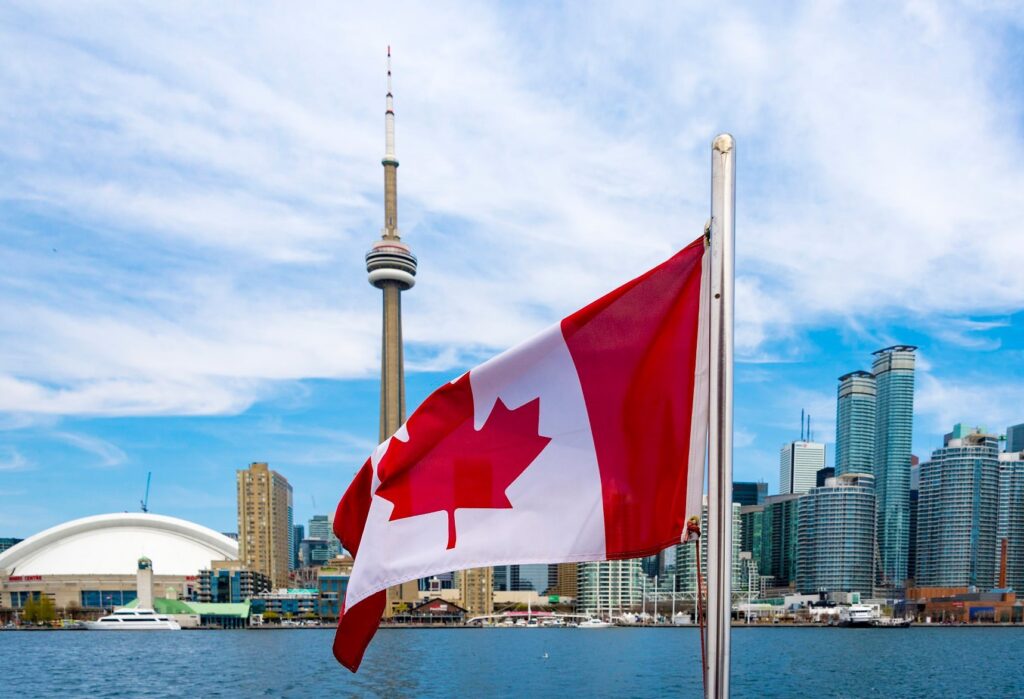 اقامت کانادا سرمایه گذاری| فینیک